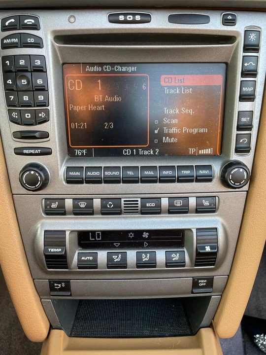2007 Porsche 997 Carrera 4 - Image 13 of 31