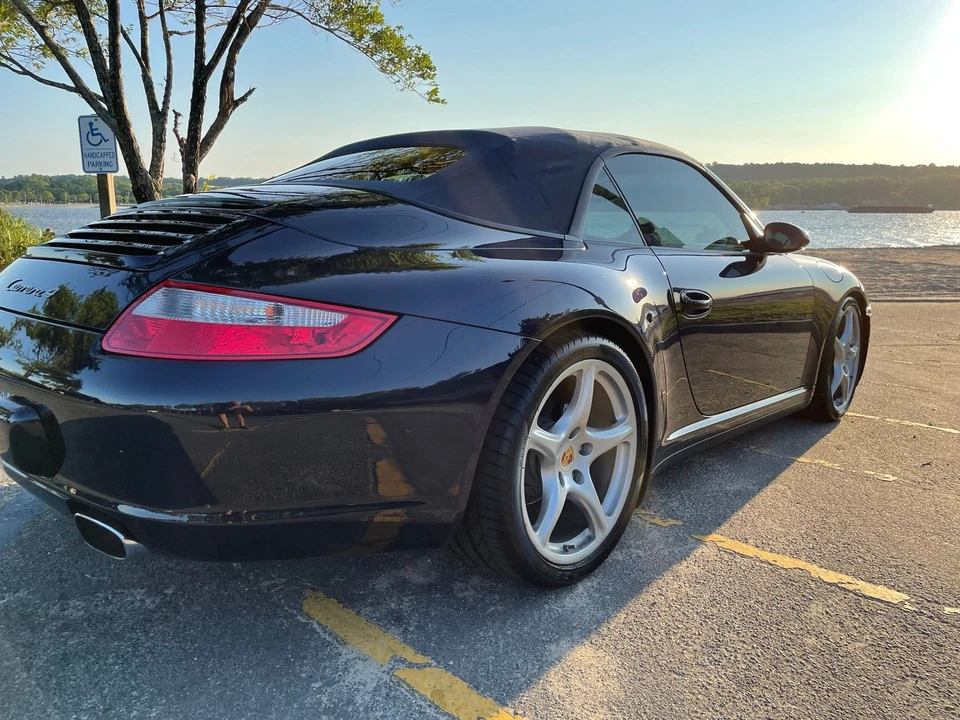 2007 Porsche 997 Carrera 4 - Image 20 of 31