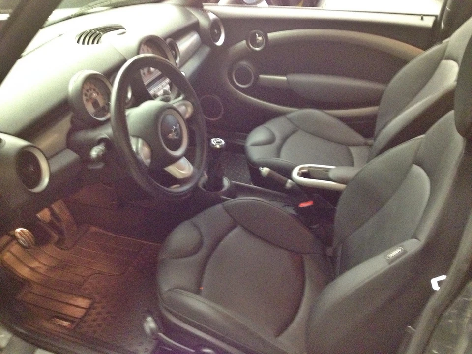 2007 Mini Mini 2nd Gen - Image 4 of 10