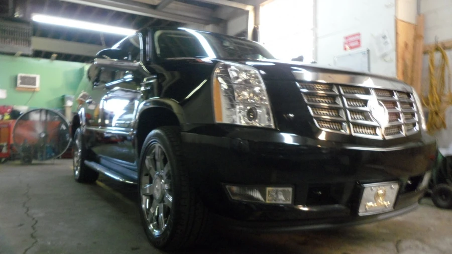 2008 Cadillac Escalade & EXT 3rd Gen - Image 2 of 5