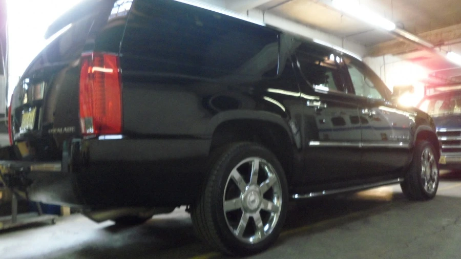 2008 Cadillac Escalade & EXT 3rd Gen - Image 3 of 5