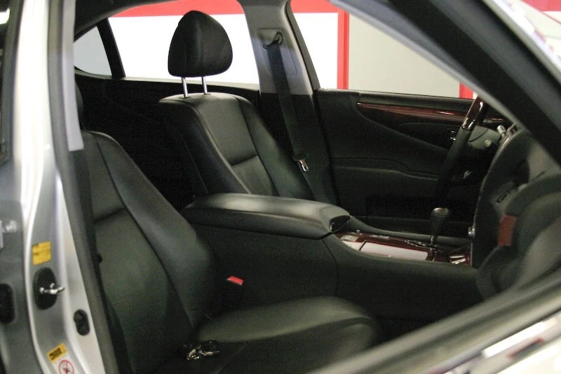 2008 Lexus LS 4th Gen - Image 12 of 24