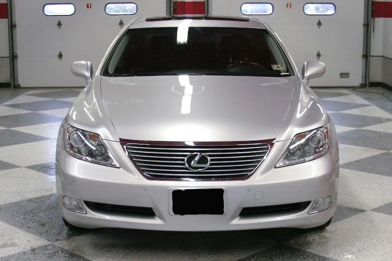 2008 Lexus LS 4th Gen - Image 13 of 24