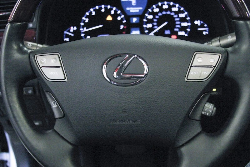 2008 Lexus LS 4th Gen - Image 2 of 24