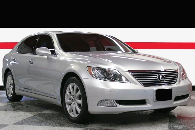 2008 Lexus LS 4th Gen - Image 10 of 24