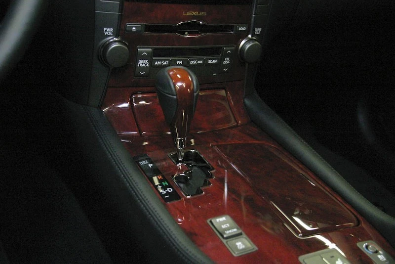 2008 Lexus LS 4th Gen - Image 17 of 24