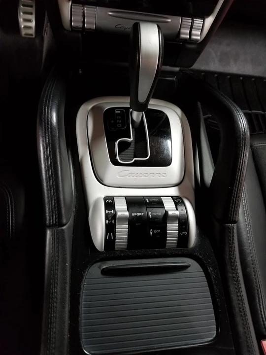 2008 Porsche 955/957 Cayenne GTS - Image 18 of 24