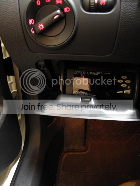 2008 Volkswagen R32 Mk5 - Image 20 of 21