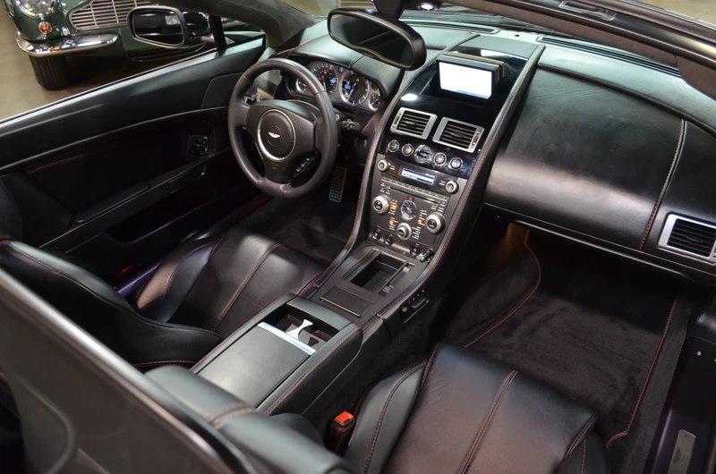 2009 Aston Martin V8 Vantage (2006-2017) - Image 10 of 10