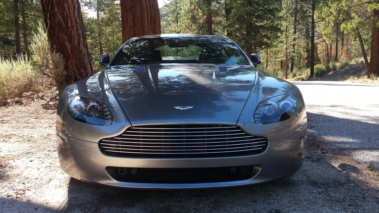 2009 Aston Martin V8 Vantage (2006-2017) - Image 2 of 7