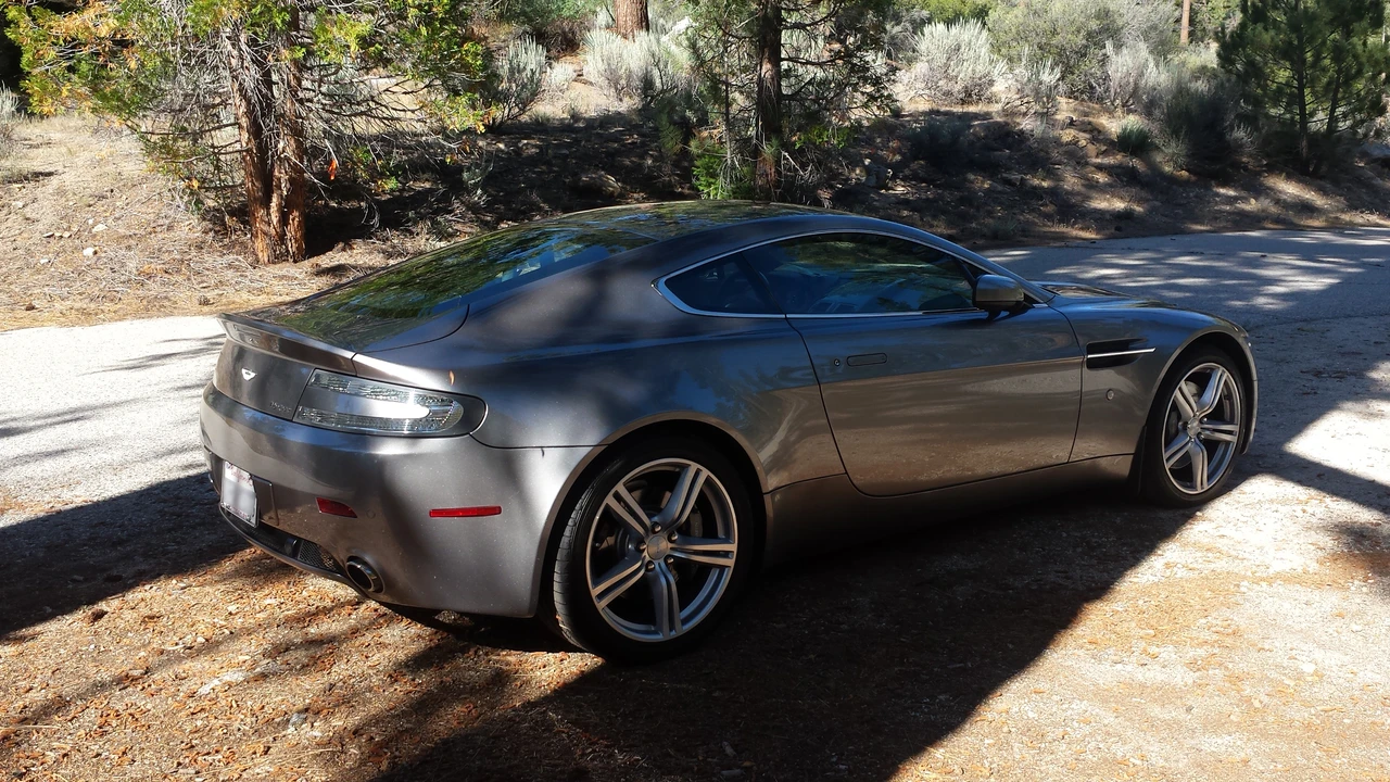 2009 Aston Martin V8 Vantage (2006-2017) - Image 4 of 7