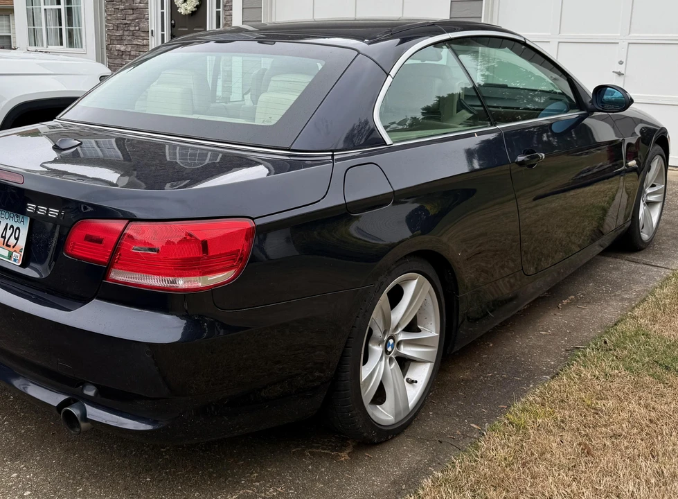 2009 BMW E93 335i Convertible - Image 2 of 2