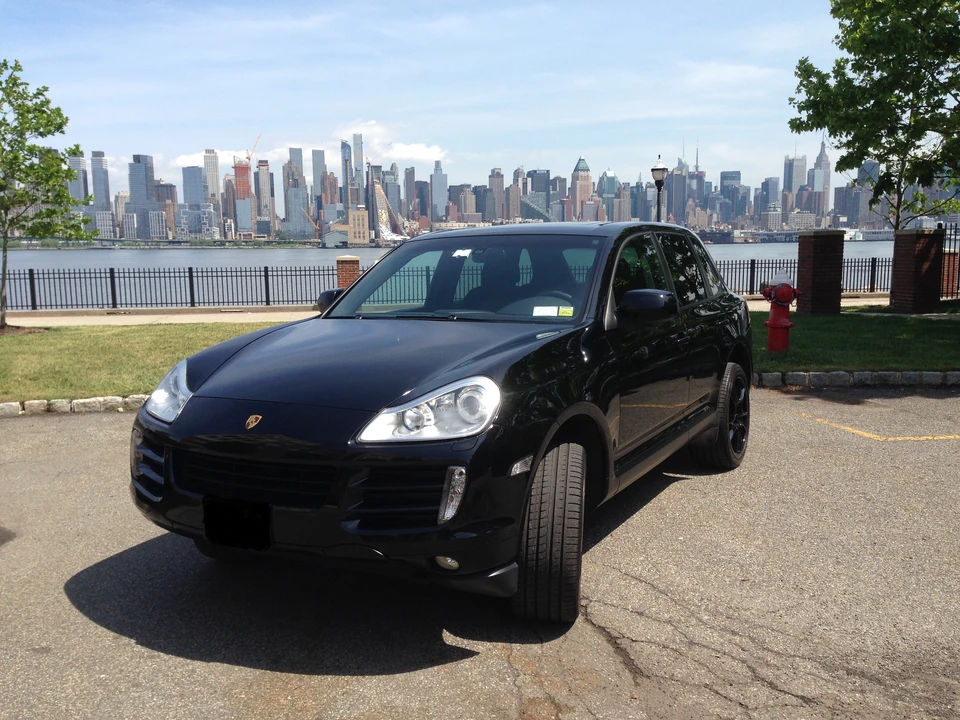 2009 Porsche 955/957 Cayenne S - Image 2 of 2