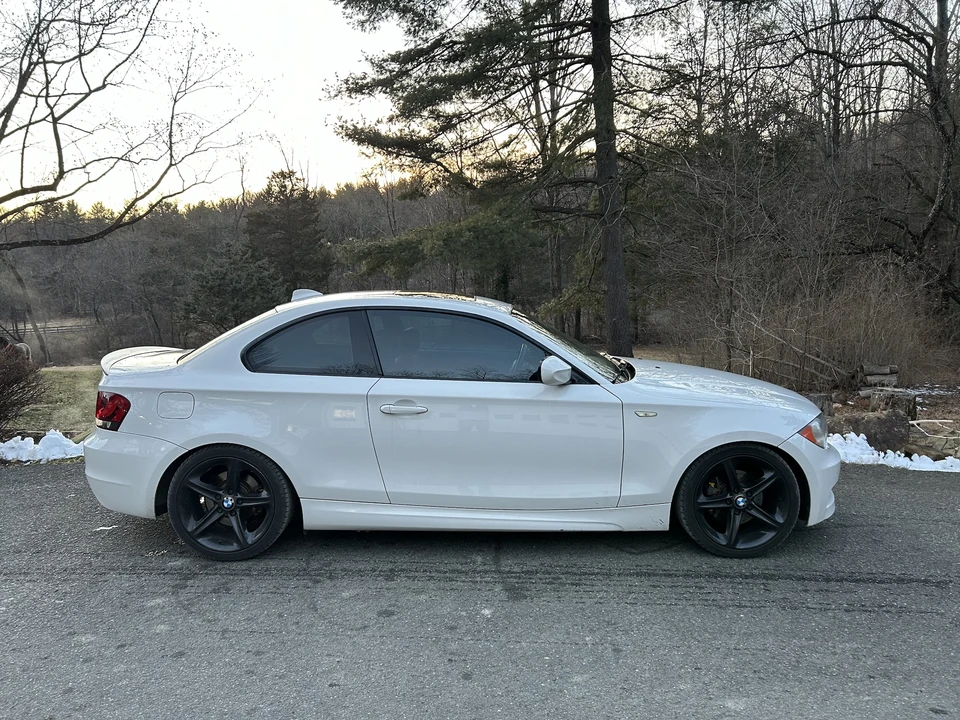 2010 BMW E81/E82/E88 1 Series - Image 4 of 5