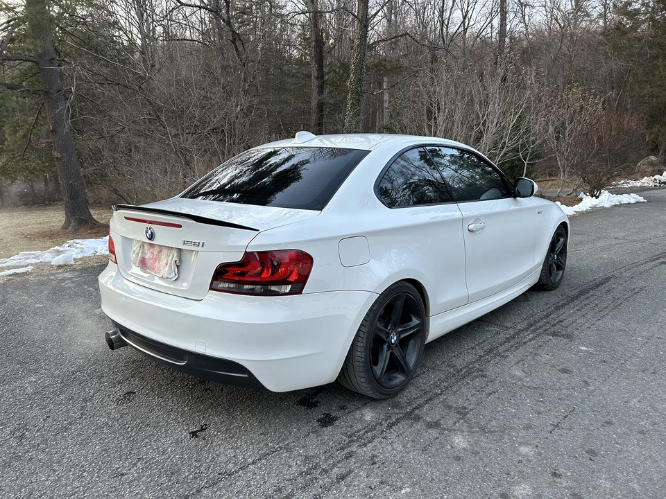 2010 BMW E81/E82/E88 1 Series - Image 3 of 5