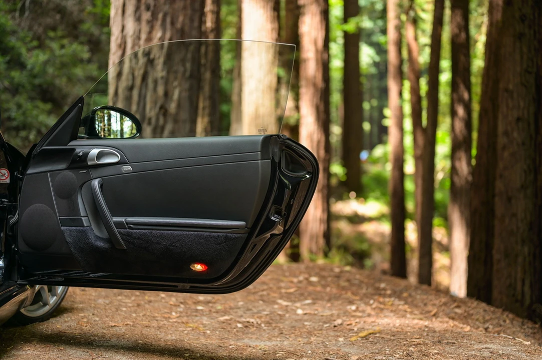 2010 Porsche 997 Carrera - Image 19 of 31