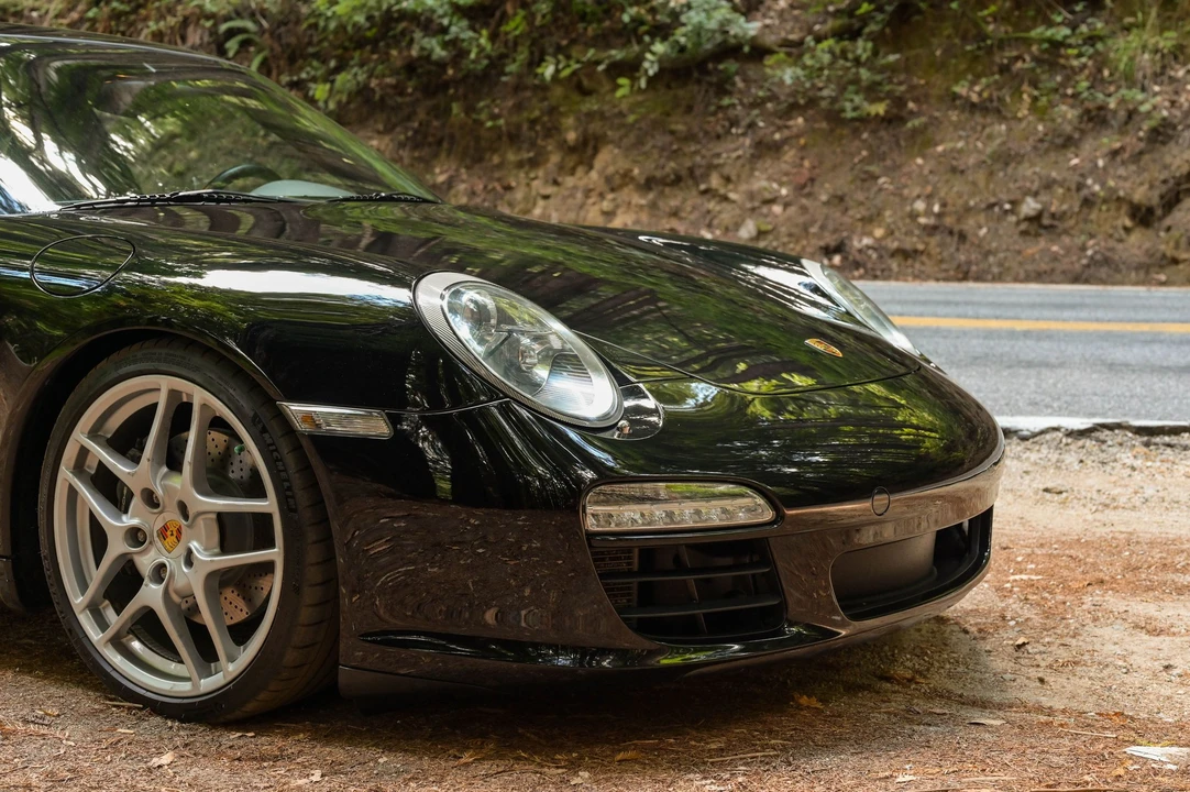 2010 Porsche 997 Carrera - Image 9 of 31