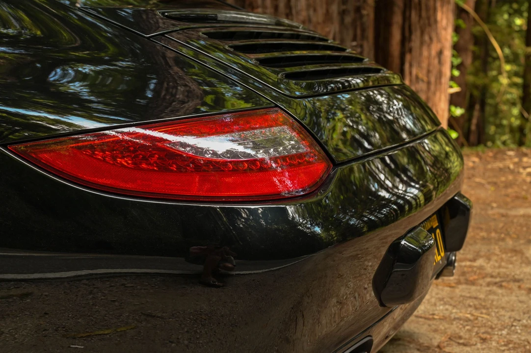 2010 Porsche 997 Carrera - Image 12 of 31
