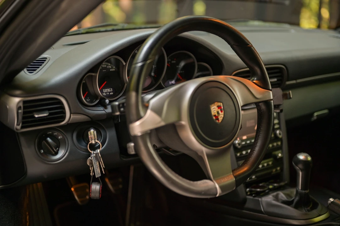 2010 Porsche 997 Carrera - Image 21 of 31