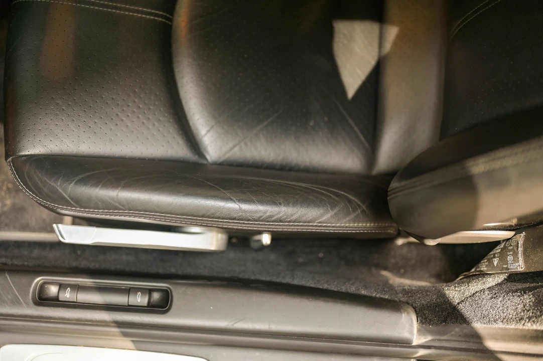 2010 Porsche 997 Carrera - Image 28 of 31