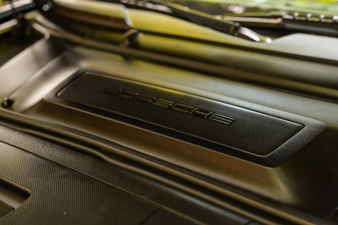 2010 Porsche 997 Carrera - Image 30 of 31