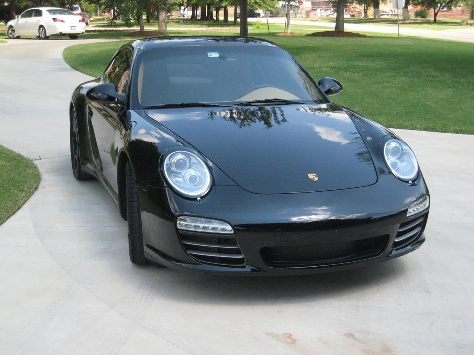 2010 Porsche 997 Carrera 4S - Image 5 of 5