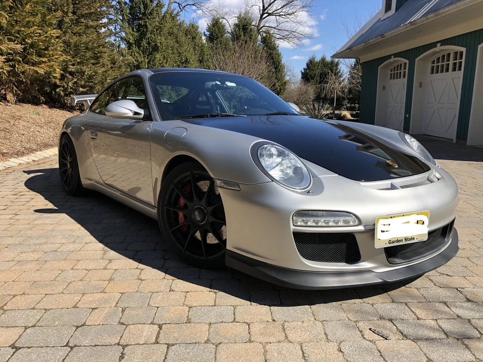 2010 Porsche 997 GT3 - Image 2 of 13