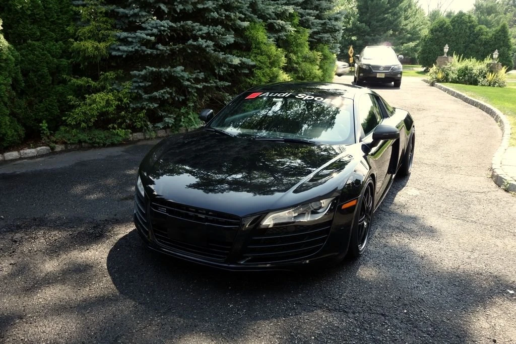 2010 Audi 42 R8 - Image 2 of 10