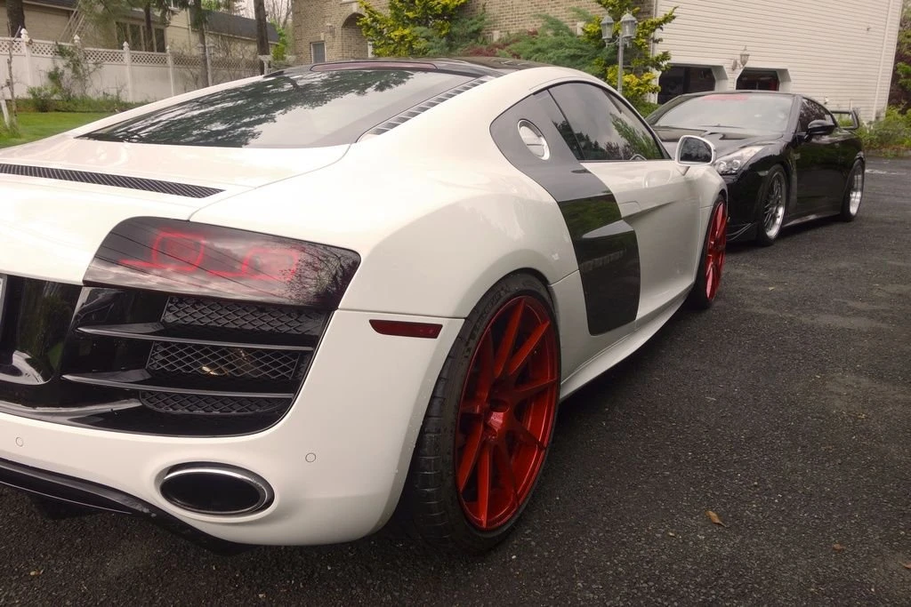 2010 Audi 42 R8 - Image 6 of 10