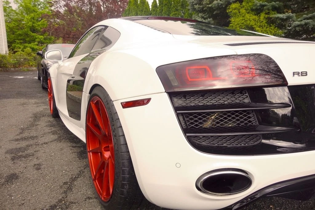 2010 Audi 42 R8 - Image 7 of 10