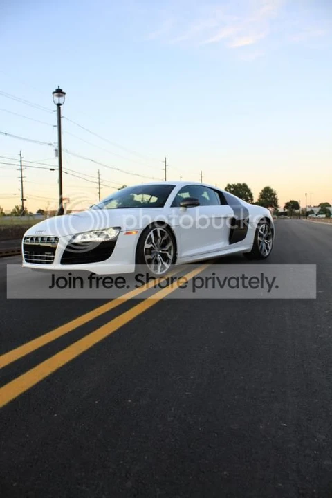 2010 Audi 42 R8 - Image 7 of 29