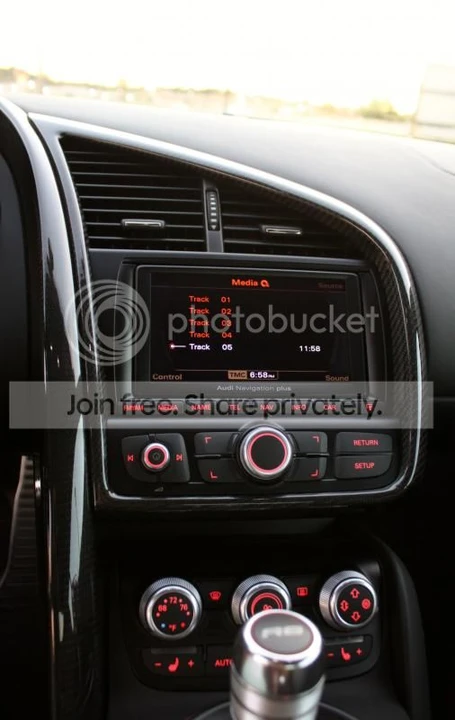 2010 Audi 42 R8 - Image 15 of 29