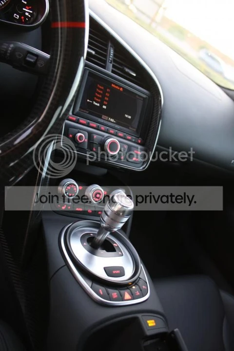 2010 Audi 42 R8 - Image 22 of 29