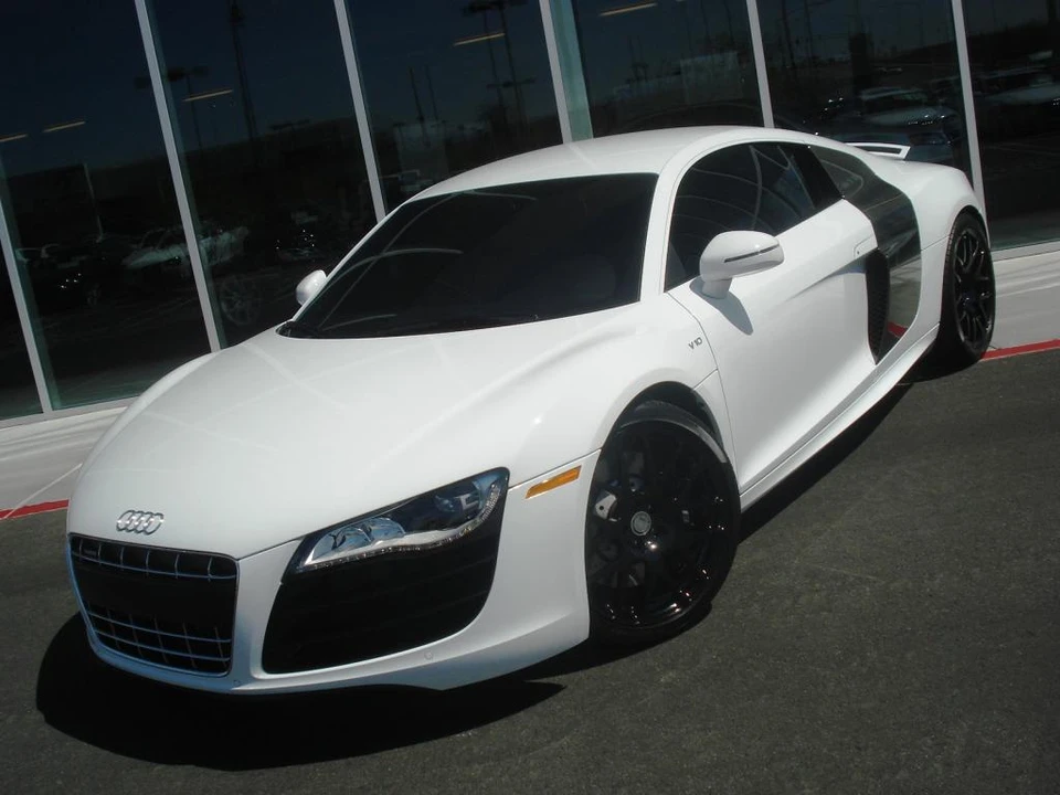 2010 Audi 42 R8 - Image 12 of 20