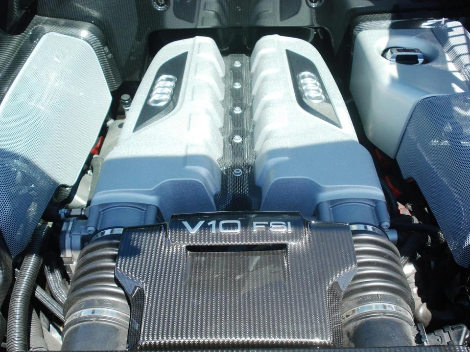 2010 Audi 42 R8 - Image 7 of 20