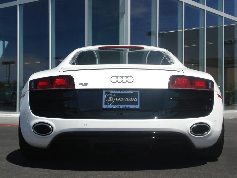 2010 Audi 42 R8 - Image 3 of 20