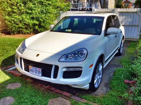 2010 Porsche Cayenne GTS