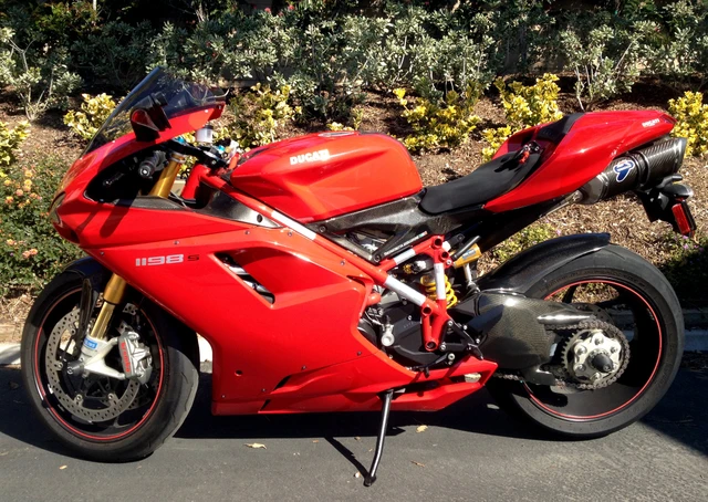 2010 Ducati 1198 - Image 2 of 14