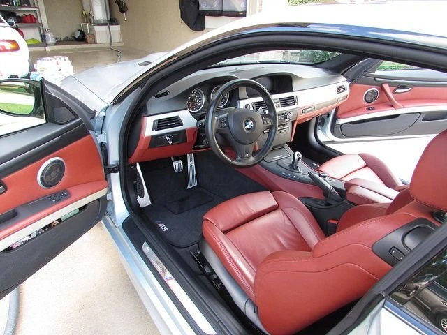 2010 BMW E92 M3 Coupe - Image 2 of 2