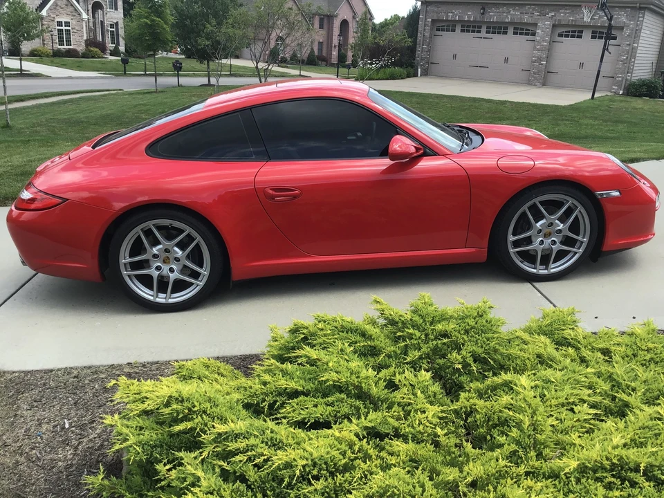 2010 Porsche 997 Carrera - Image 8 of 20