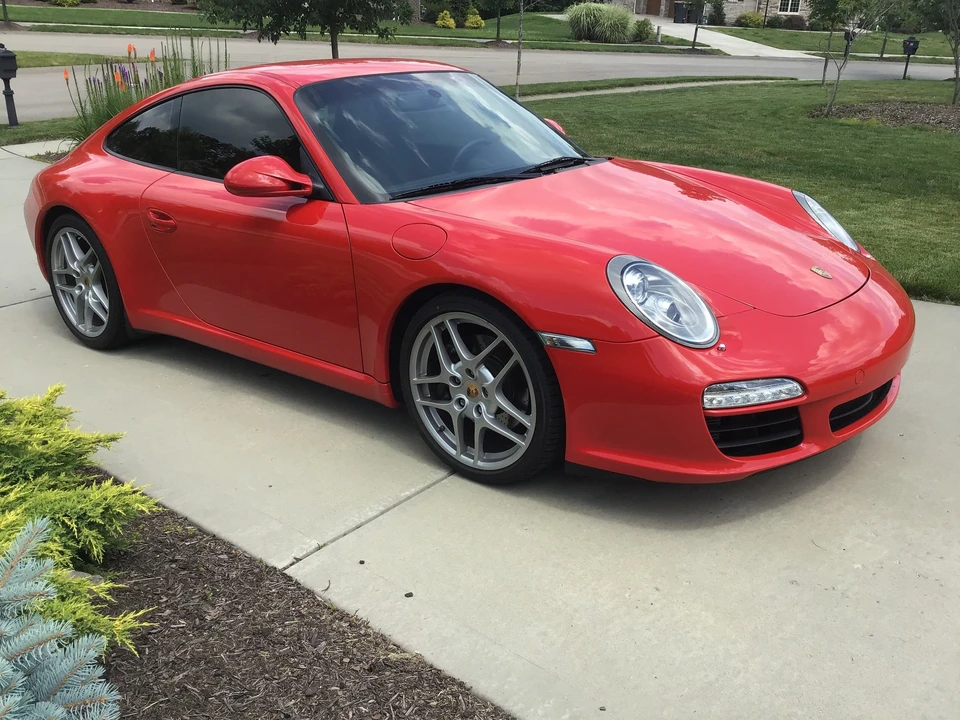 2010 Porsche 997 Carrera - Image 9 of 20