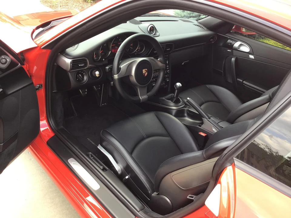 2010 Porsche 997 Carrera - Image 12 of 20