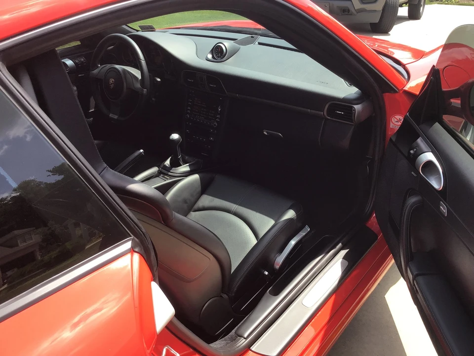 2010 Porsche 997 Carrera - Image 11 of 20