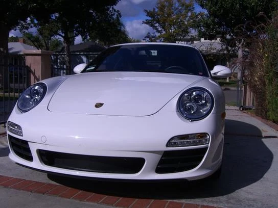 2010 Porsche 997 Carrera - Image 2 of 3