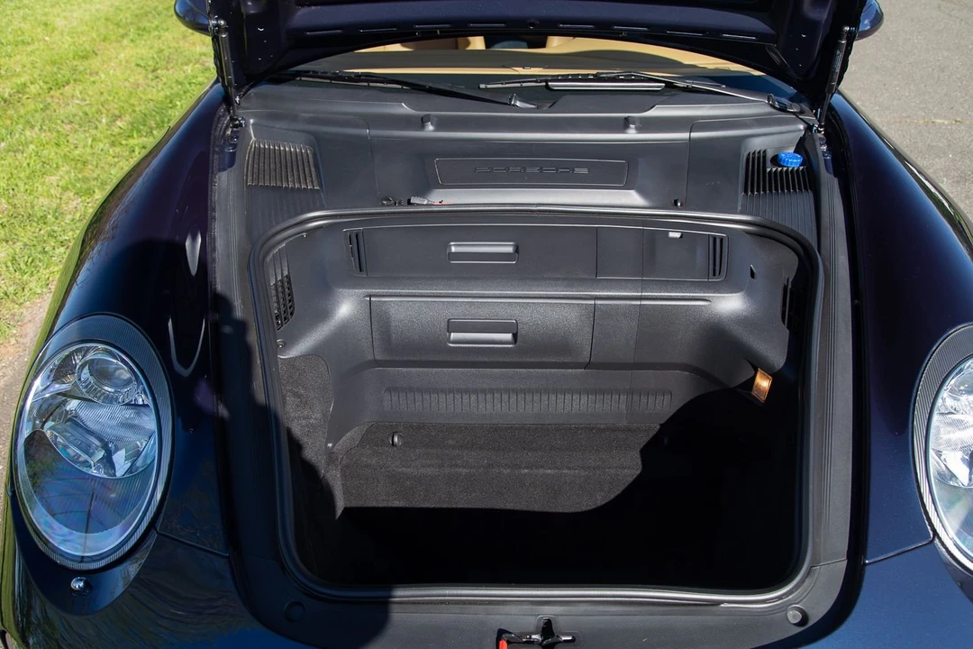 2010 Porsche 997 Carrera - Image 7 of 31
