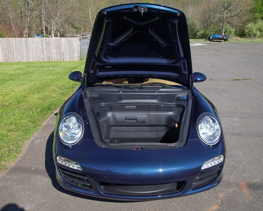 2010 Porsche 997 Carrera - Image 8 of 31