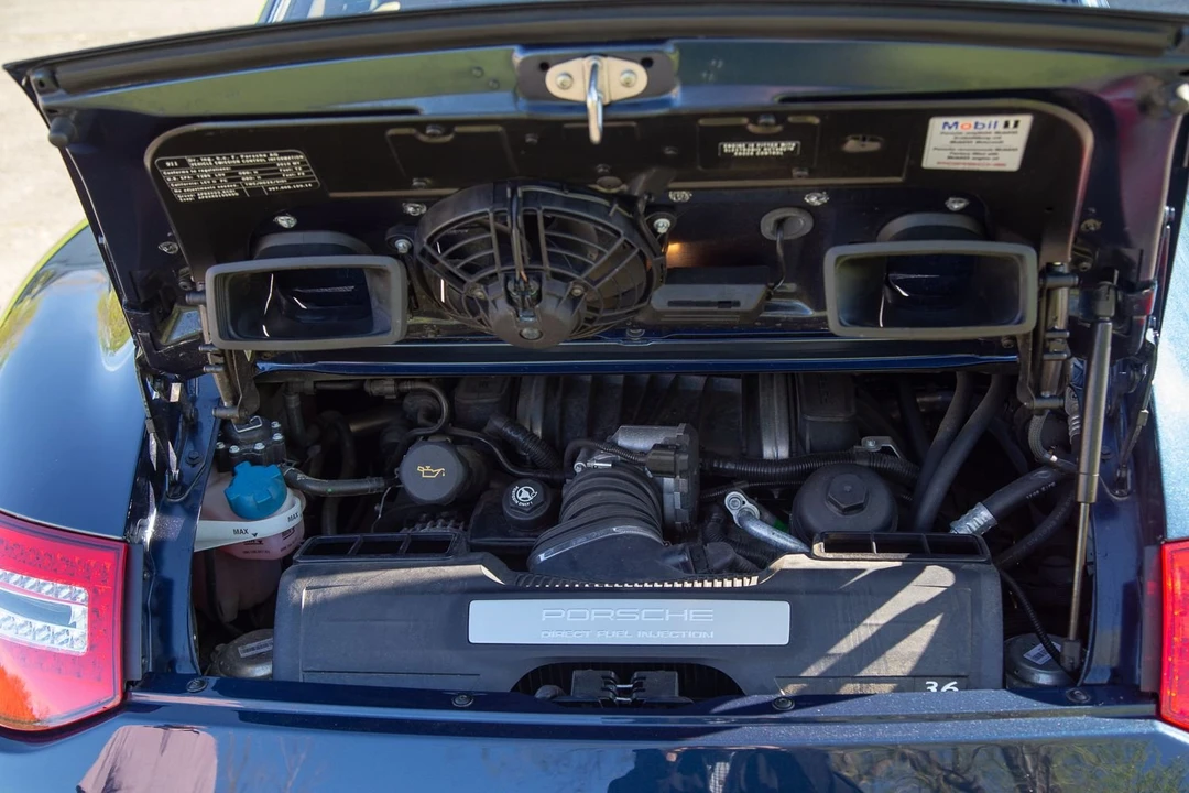 2010 Porsche 997 Carrera - Image 15 of 31