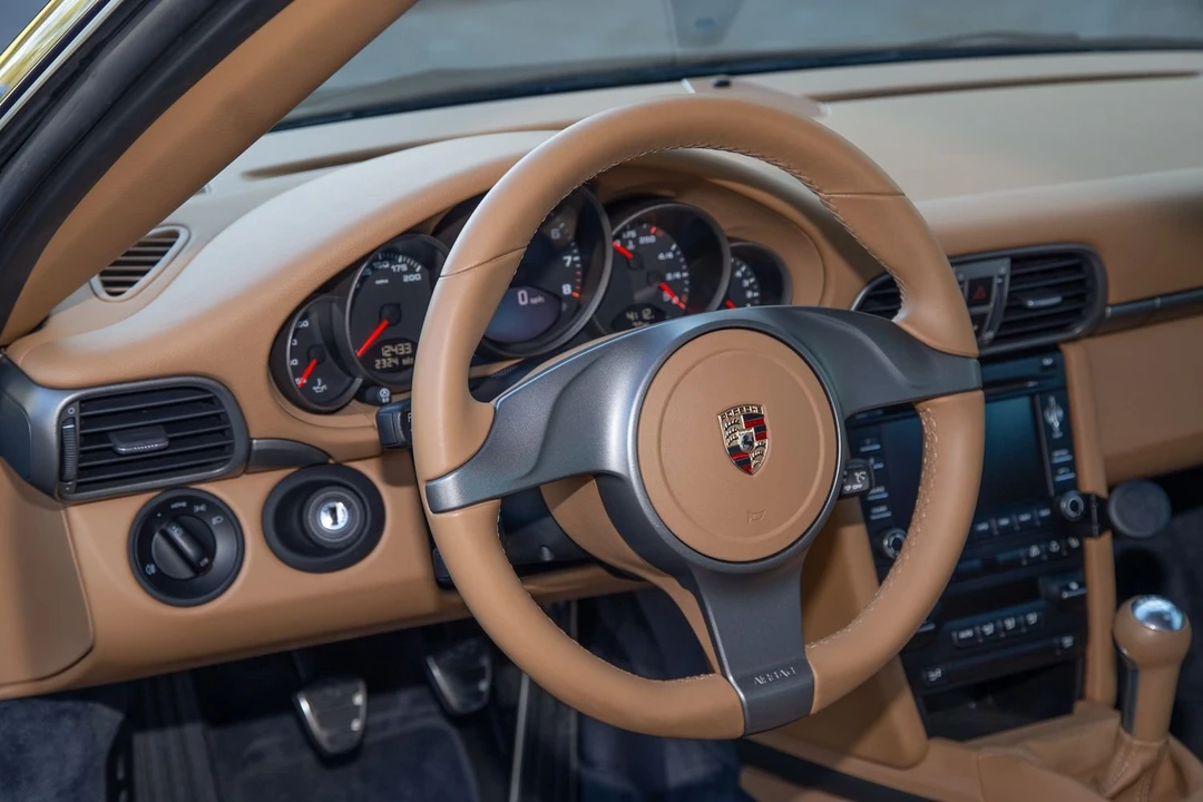 2010 Porsche 997 Carrera - Image 20 of 31