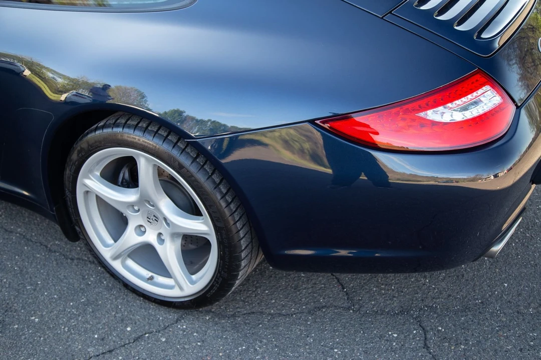 2010 Porsche 997 Carrera - Image 30 of 31