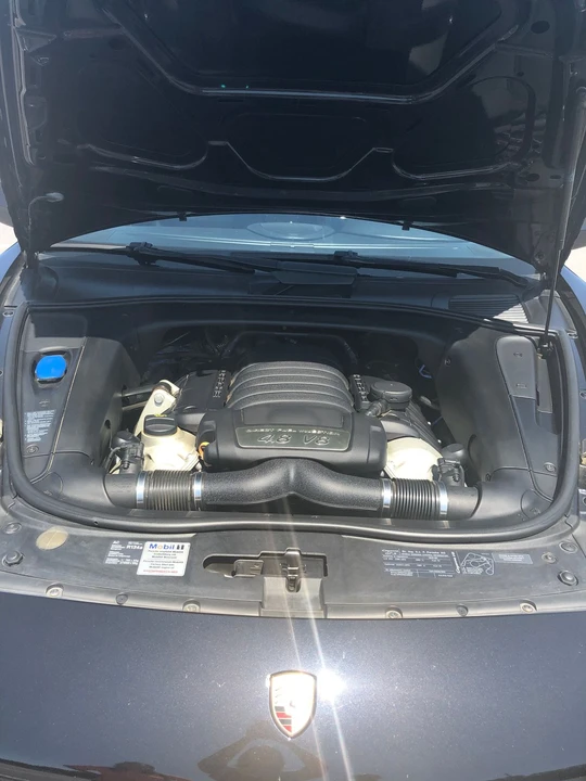 2010 Porsche 955/957 Cayenne GTS - Image 11 of 14